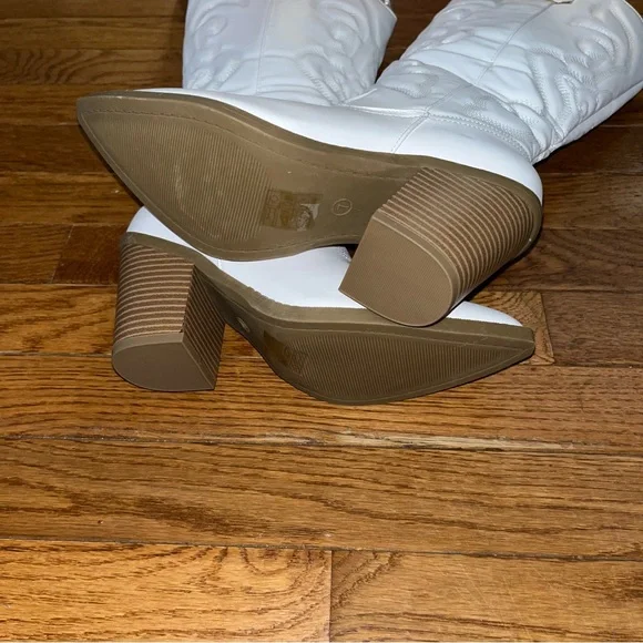 Berness Arizona Quilted Cowboy Boots White Women’s Size 8 Western Design - Picture 9 of 13